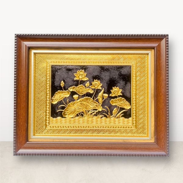 Tranh Hoa Sen Bằng Đồng Dát Vàng KT 28x34cm 