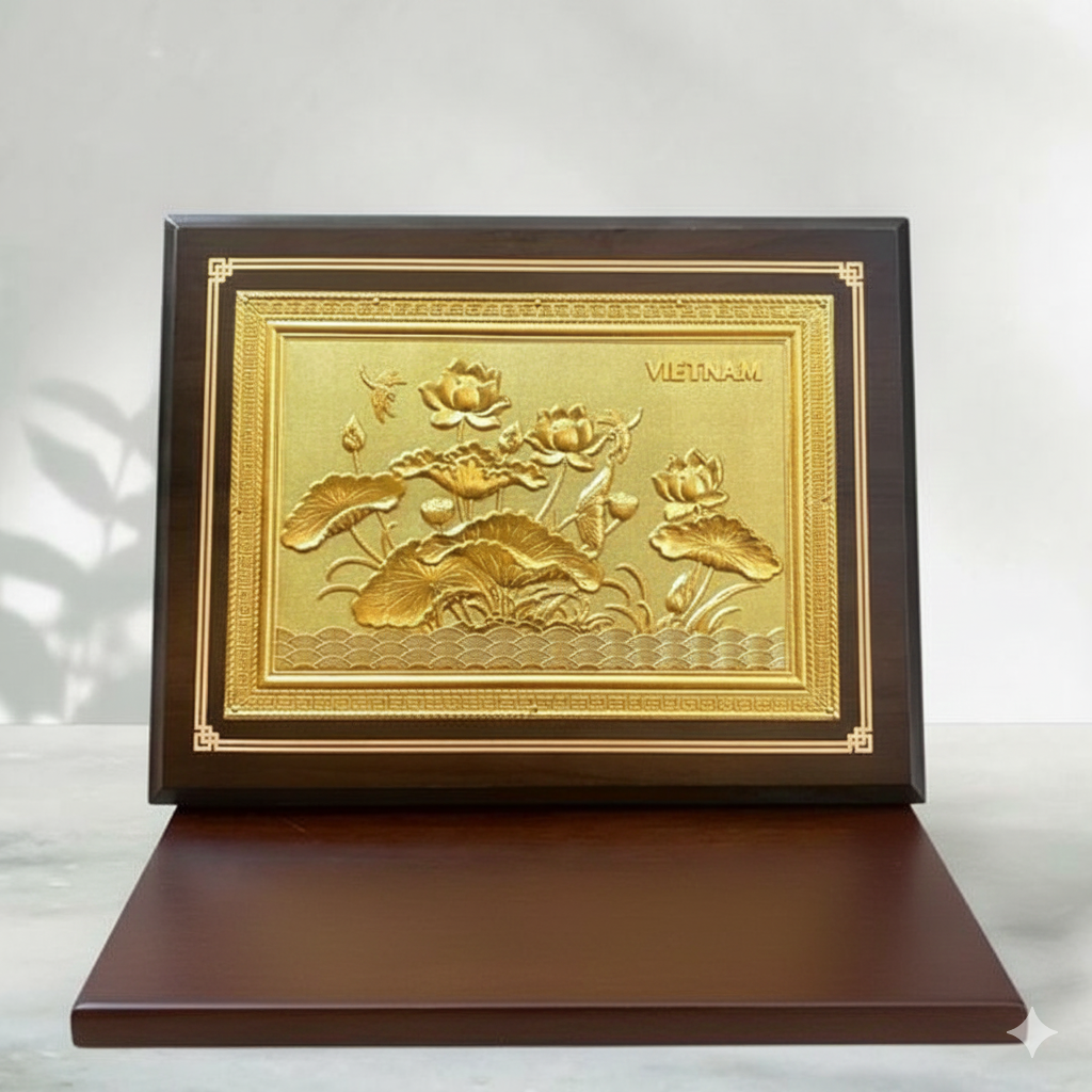 Tranh Hộp Quà Tặng Hoa Sen Bằng Đồng Mạ Vàng Kt 34cm x 26cm