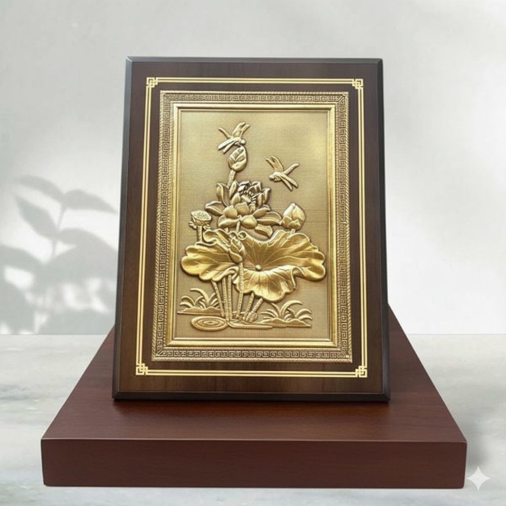 Tranh Hộp Quà Tặng Hoa Sen Bằng Đồng Vàng, Đồng Đỏ Kt 34cm x 26cm
