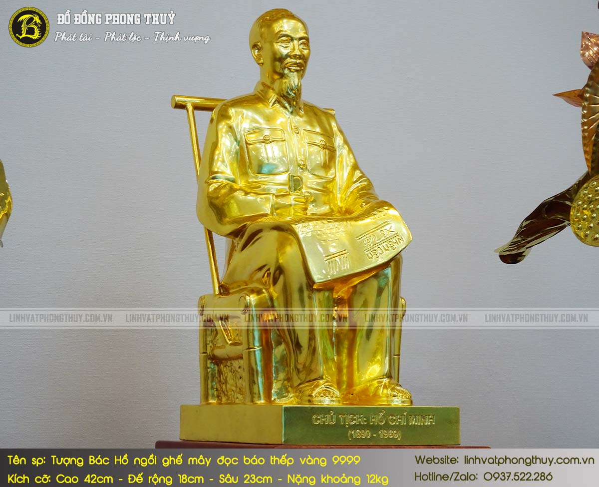 tượng Bác Hồ ngồi ghế mây đọc báo bằng đồng cao 42cm dát vàng 9999
