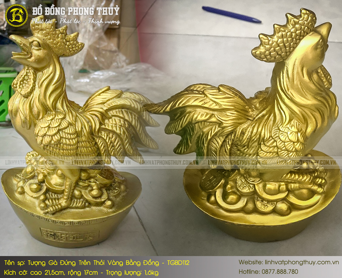 tượng gà đứng trên thỏi vàng bằng đồng cao 21,5cm